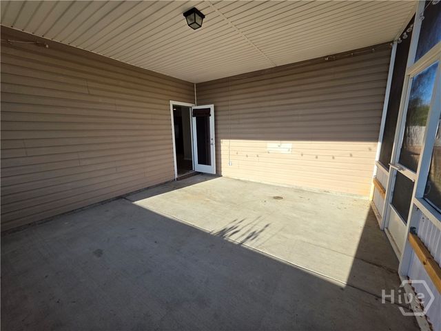 608 Mustang Lane NE, Ludowici, GA 31316