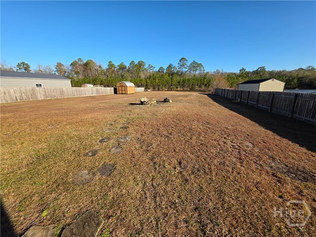 608 Mustang Lane NE, Ludowici, GA 31316