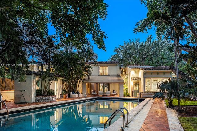 3500 Flamingo Dr, Miami Beach, FL 33140