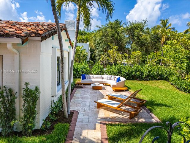 3500 Flamingo Dr, Miami Beach, FL 33140