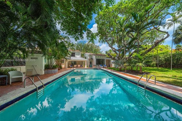 3500 Flamingo Dr, Miami Beach, FL 33140