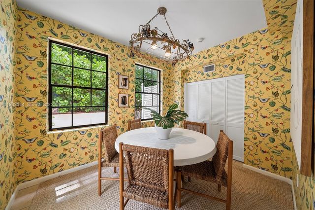 3500 Flamingo Dr, Miami Beach, FL 33140