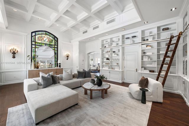 3500 Flamingo Dr, Miami Beach, FL 33140