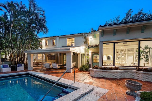 3500 Flamingo Dr, Miami Beach, FL 33140