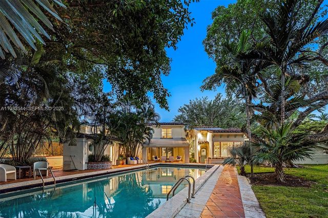 3500 Flamingo Dr, Miami Beach, FL 33140