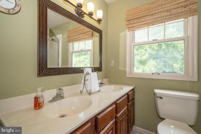 842 PENNS WAY, West Chester, PA 19382
