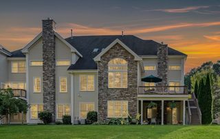 69 Clubhouse Way 64, Sutton, MA 01590