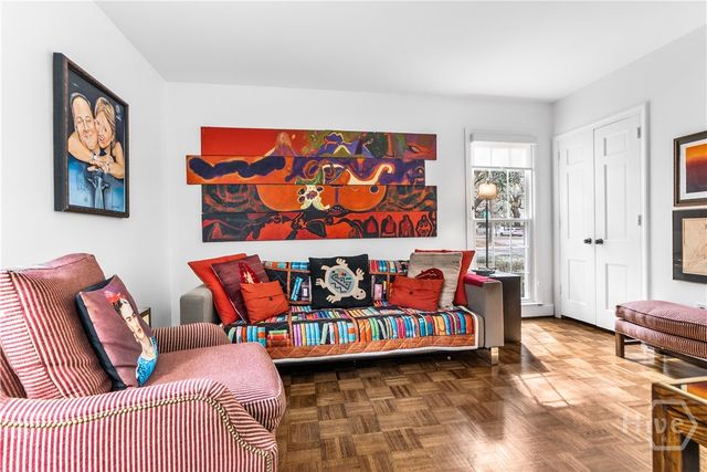 102 E 55th Street, Savannah, GA 31405