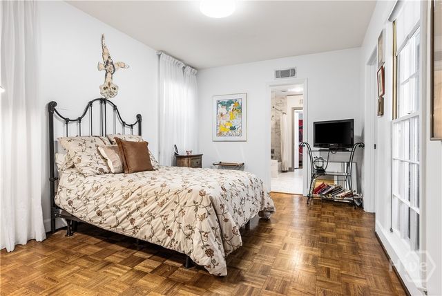 102 E 55th Street, Savannah, GA 31405