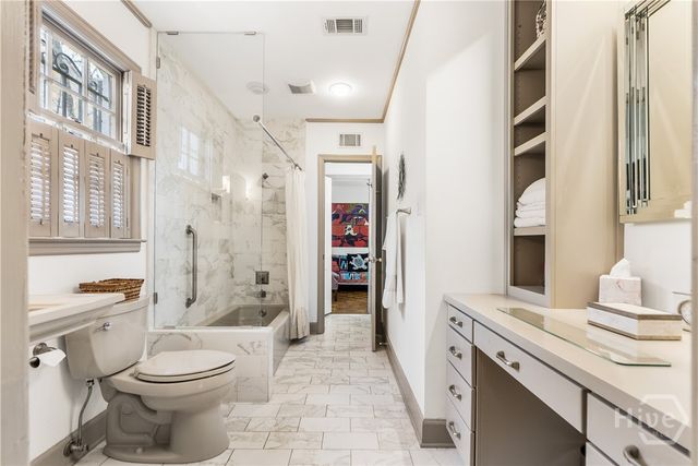 102 E 55th Street, Savannah, GA 31405