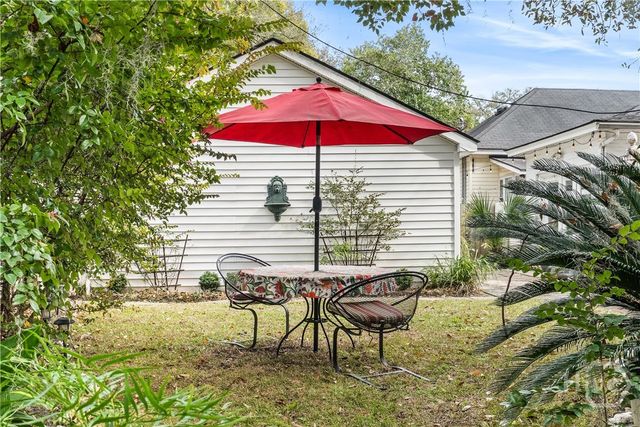 102 E 55th Street, Savannah, GA 31405