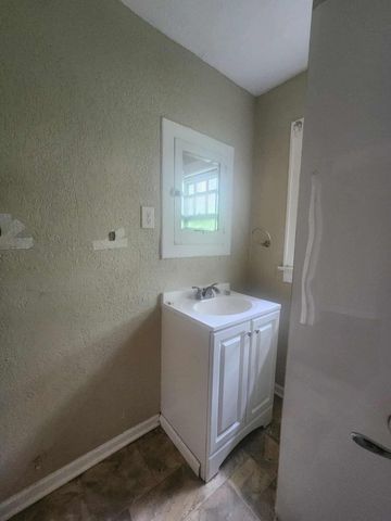 1175 Oakwood Avenue, Columbus, OH 43206