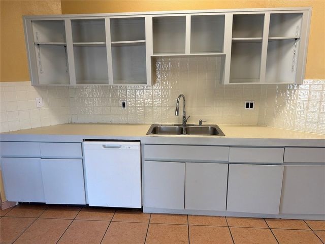 8161 SHALOM DRIVE, Spring Hill, FL 34606