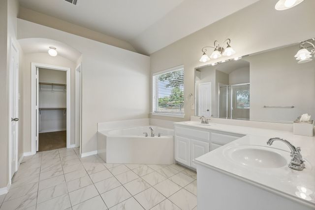 4201 Garden Path Lane, Mansfield, TX 76063