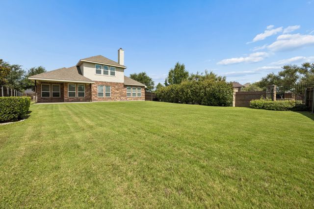 4201 Garden Path Lane, Mansfield, TX 76063