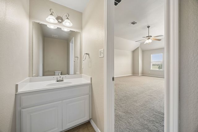 4201 Garden Path Lane, Mansfield, TX 76063
