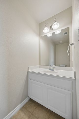 4201 Garden Path Lane, Mansfield, TX 76063