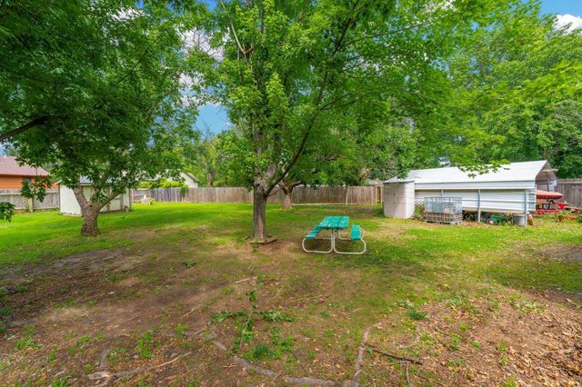 1909 N SMARSH LN, Wichita, KS 67212
