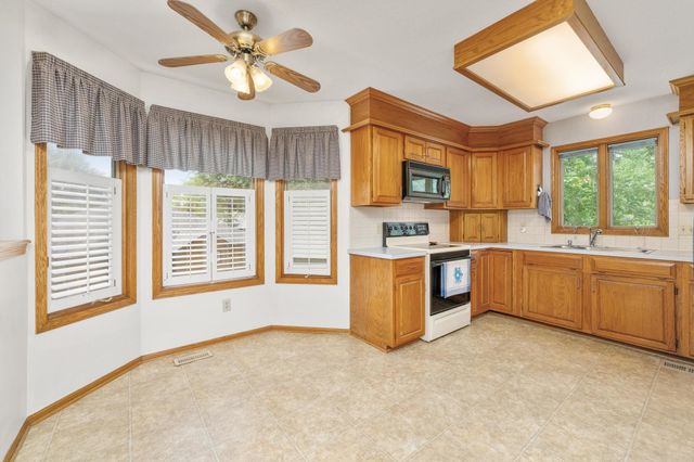 1909 N SMARSH LN, Wichita, KS 67212