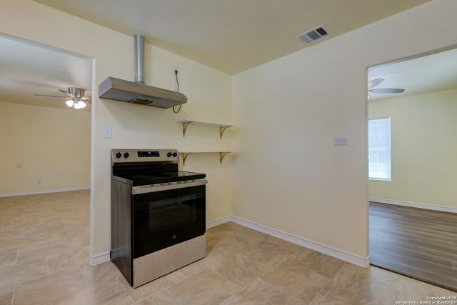 218 Waugh St., San Antonio, TX 78223