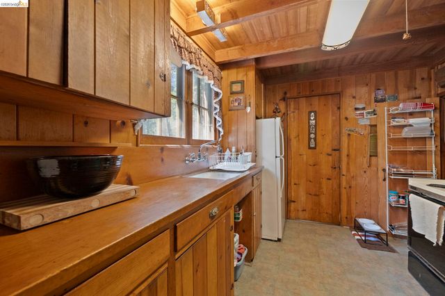 229 Sugarpine, Pinecrest, CA 95364