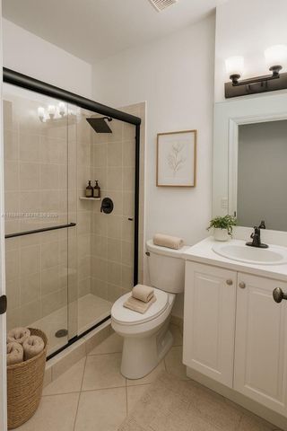 230 SE 29th Ave 11, Homestead, FL 33033