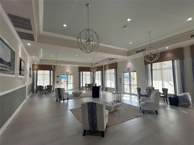 230 SE 29th Ave 11, Homestead, FL 33033