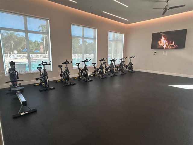 230 SE 29th Ave 11, Homestead, FL 33033