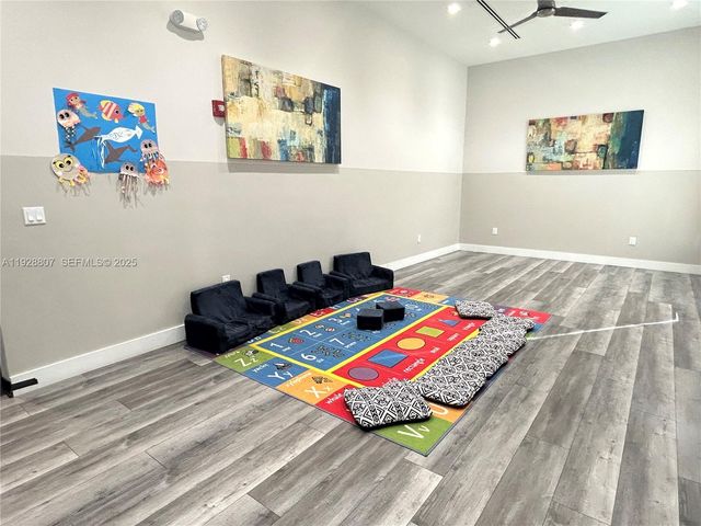 230 SE 29th Ave 11, Homestead, FL 33033