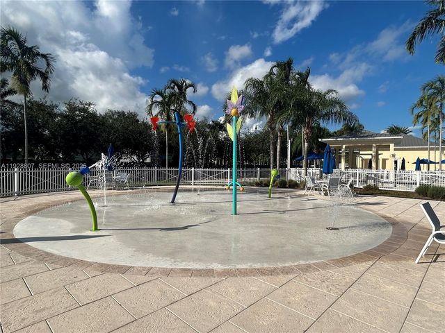 230 SE 29th Ave 11, Homestead, FL 33033