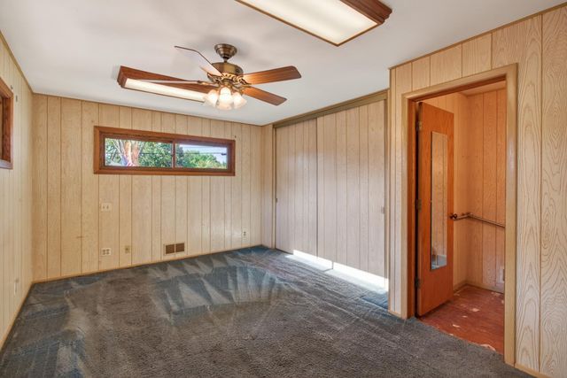 1502 Sherren Avenue E, Maplewood, MN 55109