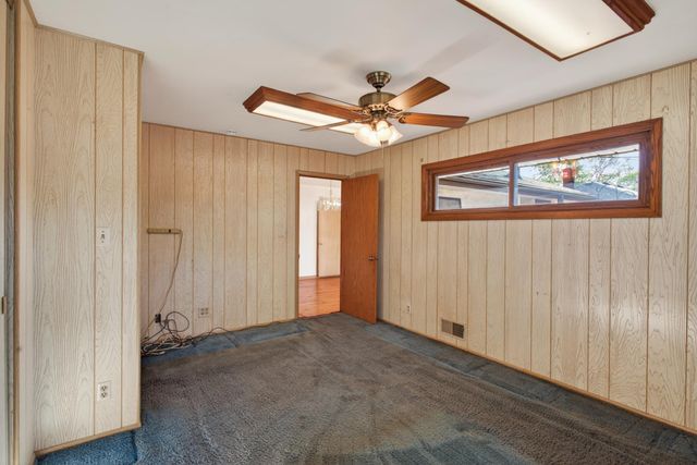 1502 Sherren Avenue E, Maplewood, MN 55109