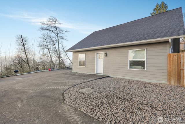 2300 Kelso Drive, Kelso, WA 98626