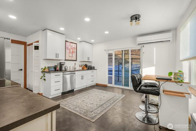 2300 Kelso Drive, Kelso, WA 98626