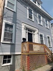 32 Ann Street 2, Newport, RI 02840