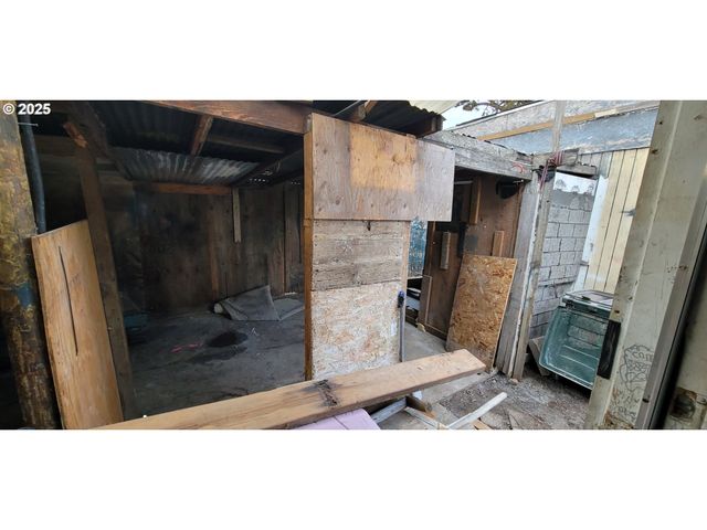 160 IOWA St, Eugene, OR 97402