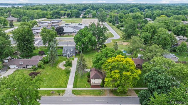 7993 CHURCH Road, Grosse Ile Township, MI 48138