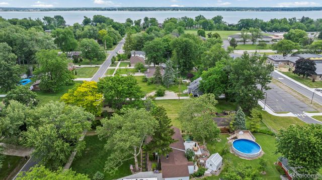 7993 CHURCH Road, Grosse Ile Township, MI 48138
