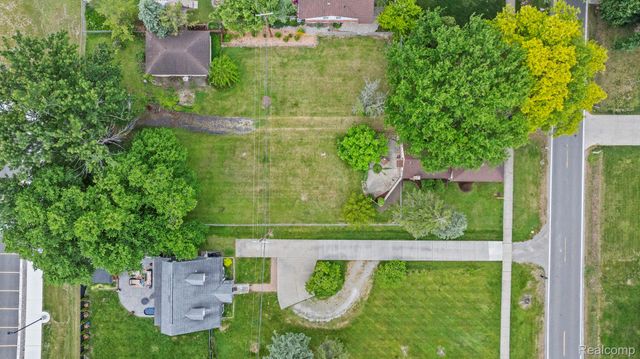 7993 CHURCH Road, Grosse Ile Township, MI 48138