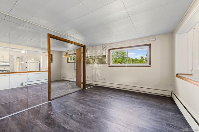 7993 CHURCH Road, Grosse Ile Township, MI 48138