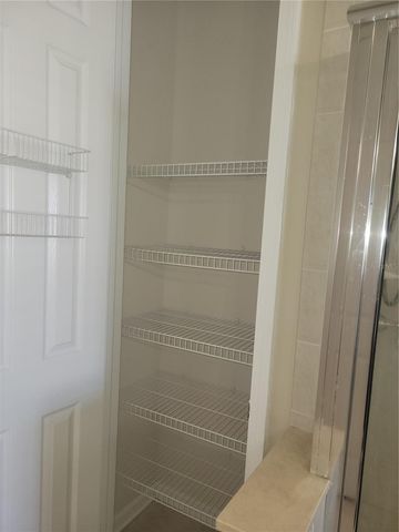 7905 N SEMINOLE BOULEVARD 3404, Seminole, FL 33772