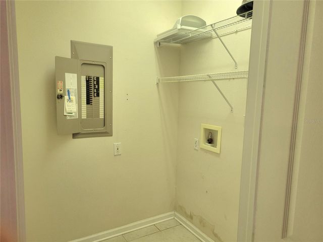 7905 N SEMINOLE BOULEVARD 3404, Seminole, FL 33772