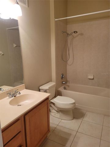 7905 N SEMINOLE BOULEVARD 3404, Seminole, FL 33772