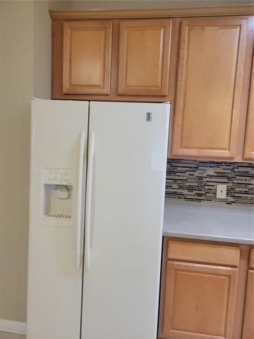 7905 N SEMINOLE BOULEVARD 3404, Seminole, FL 33772