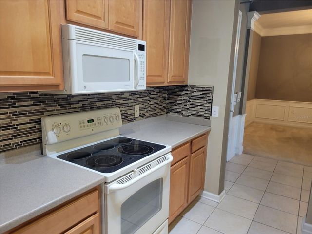 7905 N SEMINOLE BOULEVARD 3404, Seminole, FL 33772