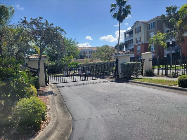 7905 N SEMINOLE BOULEVARD 3404, Seminole, FL 33772