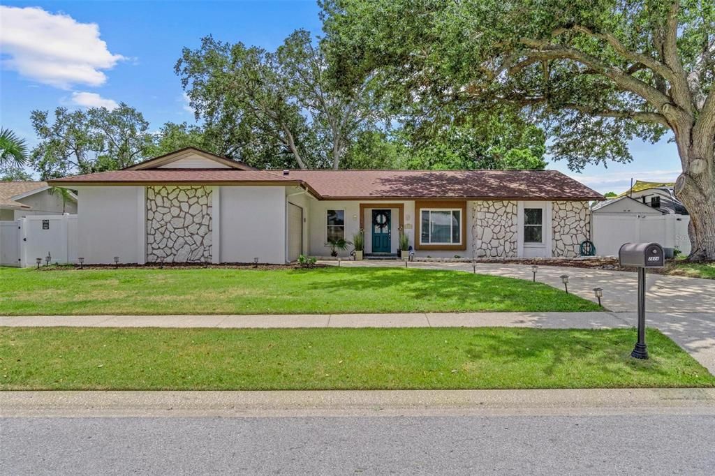 2824 PADDOCK DRIVE, Palm Harbor, FL 34684