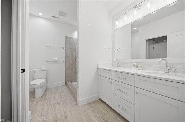 752 Victor RD, Virginia Beach, VA 23454
