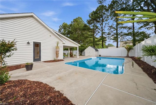 752 Victor RD, Virginia Beach, VA 23454