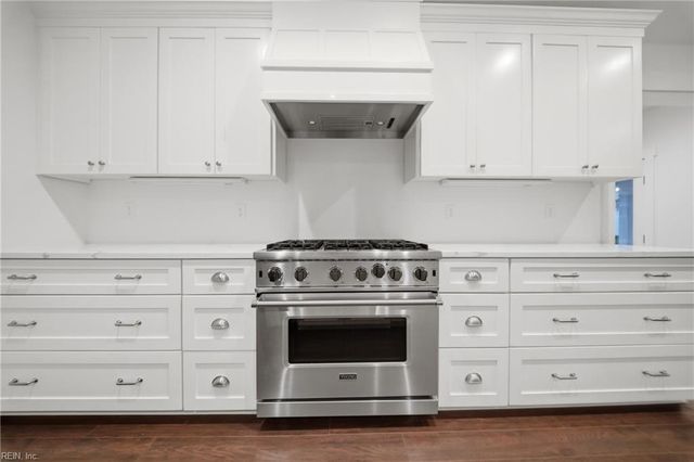 752 Victor RD, Virginia Beach, VA 23454